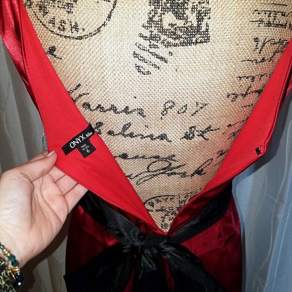 NWT Evening Gown Red w/Black Sash - Picture 4 of 6